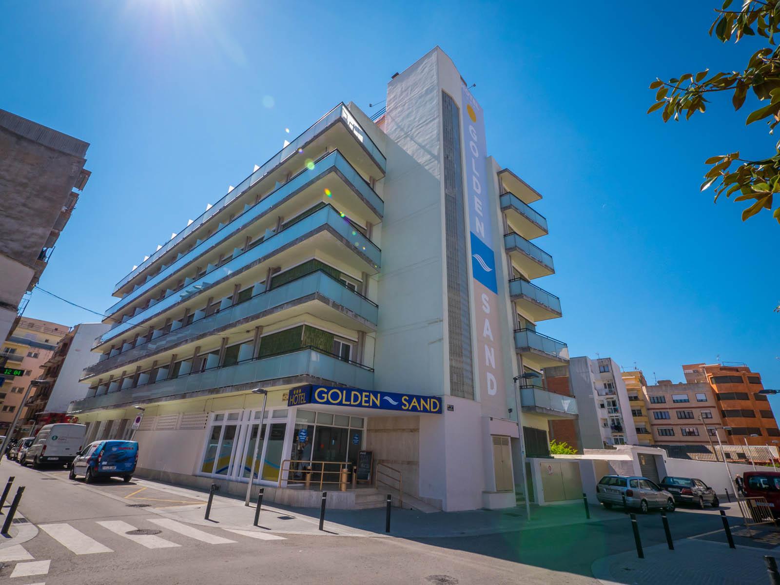 Golden Hotel 3*